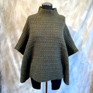Beach Lunch Lounge Olive Green Sweater Poncho M